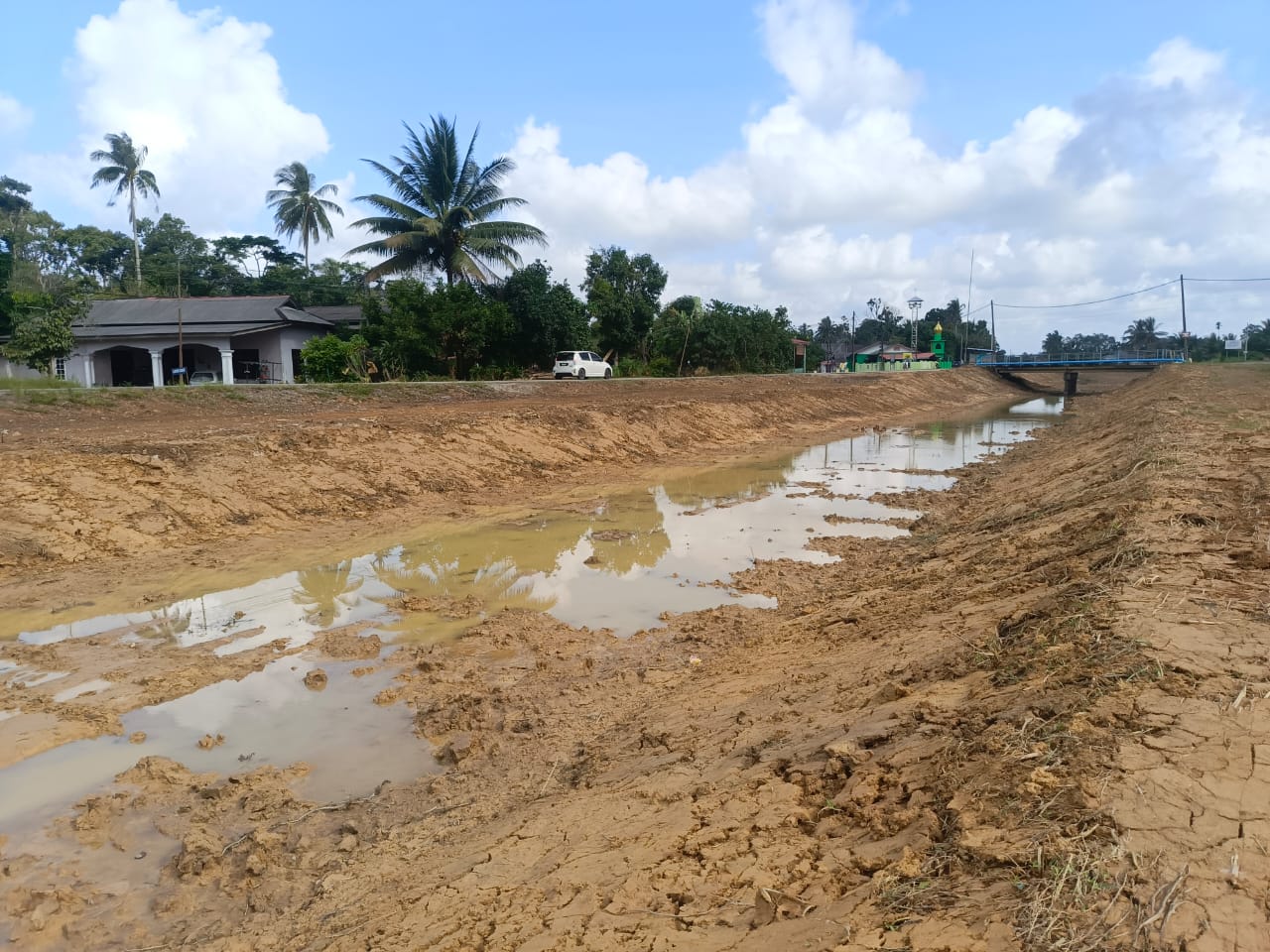 Taliair kelantan (2)